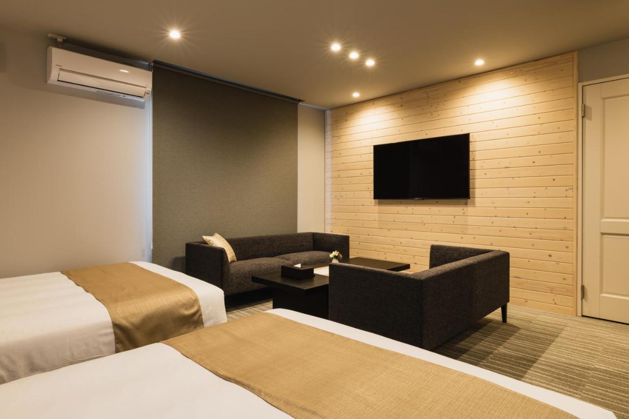 Grand Base Yakuin Odori Aparthotel Fukuoka  Buitenkant foto