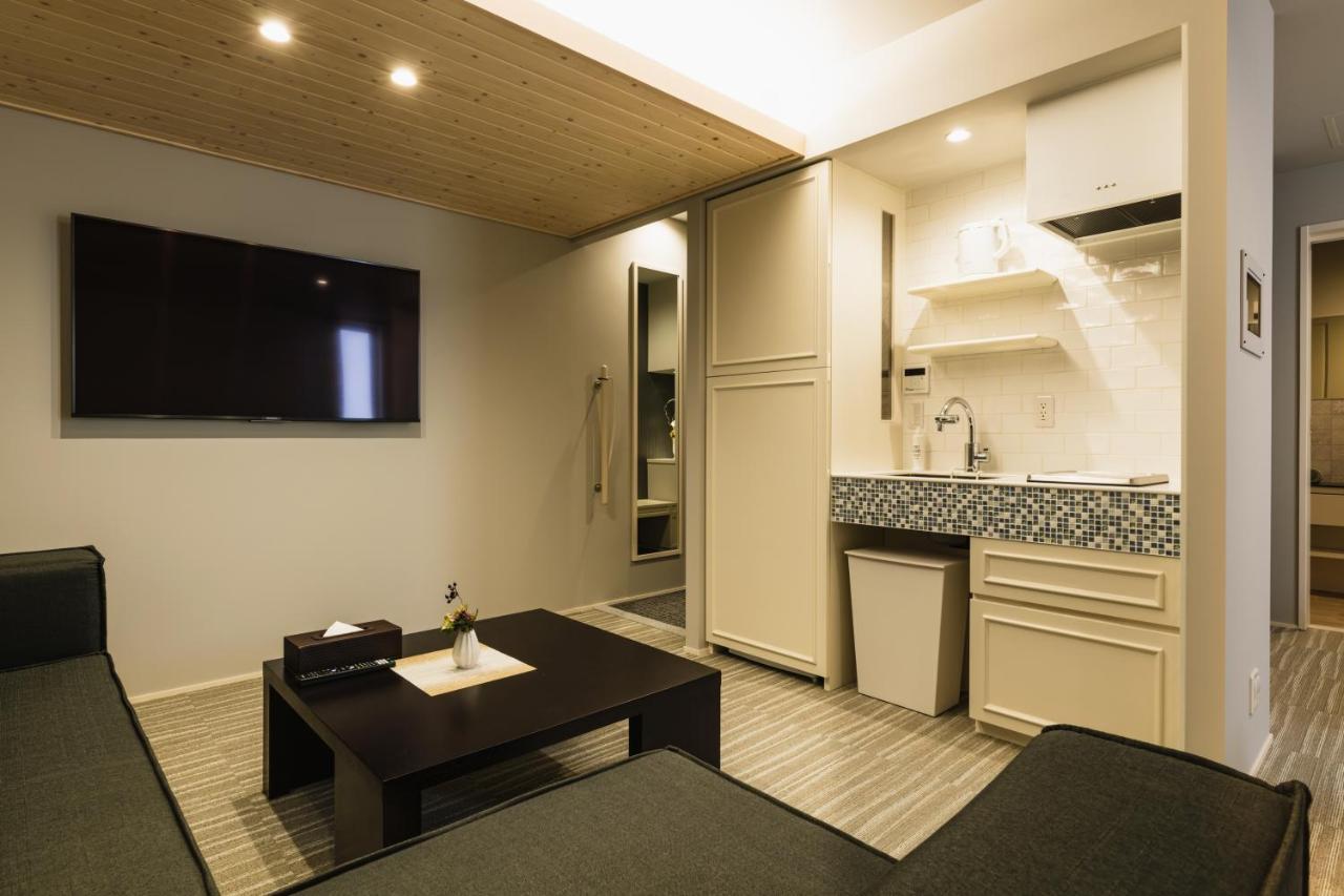 Grand Base Yakuin Odori Aparthotel Fukuoka  Buitenkant foto