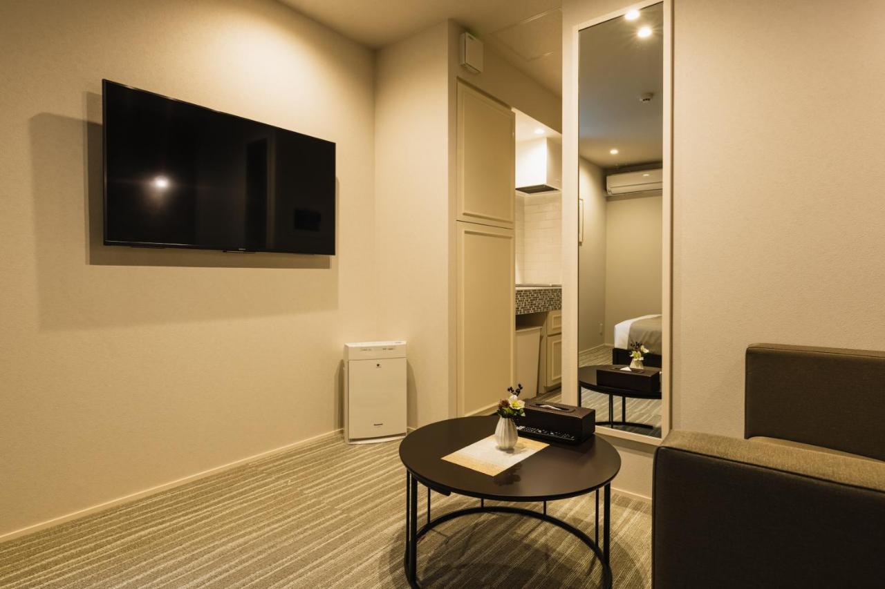 Grand Base Yakuin Odori Aparthotel Fukuoka  Buitenkant foto