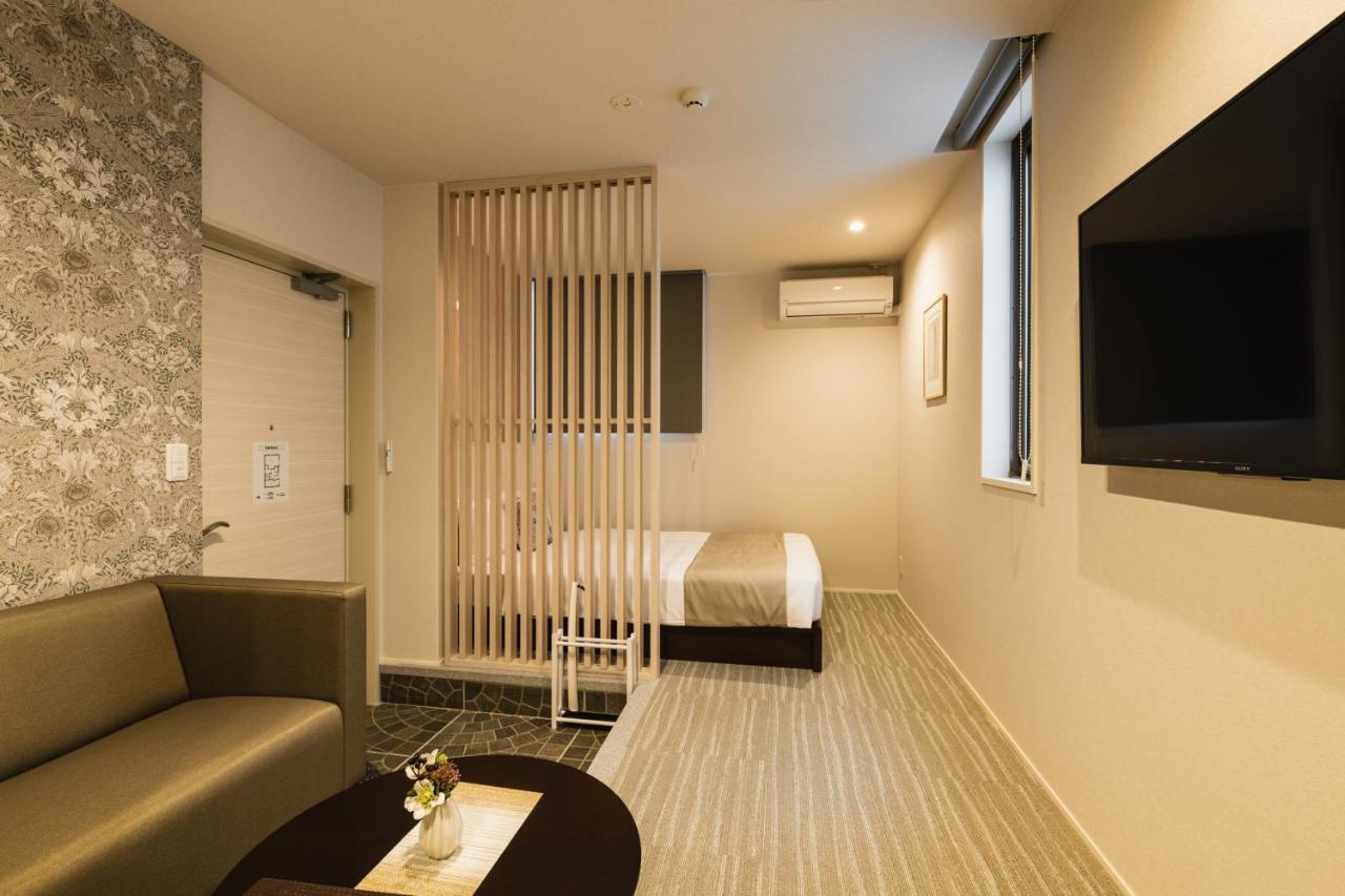 Grand Base Yakuin Odori Aparthotel Fukuoka  Buitenkant foto